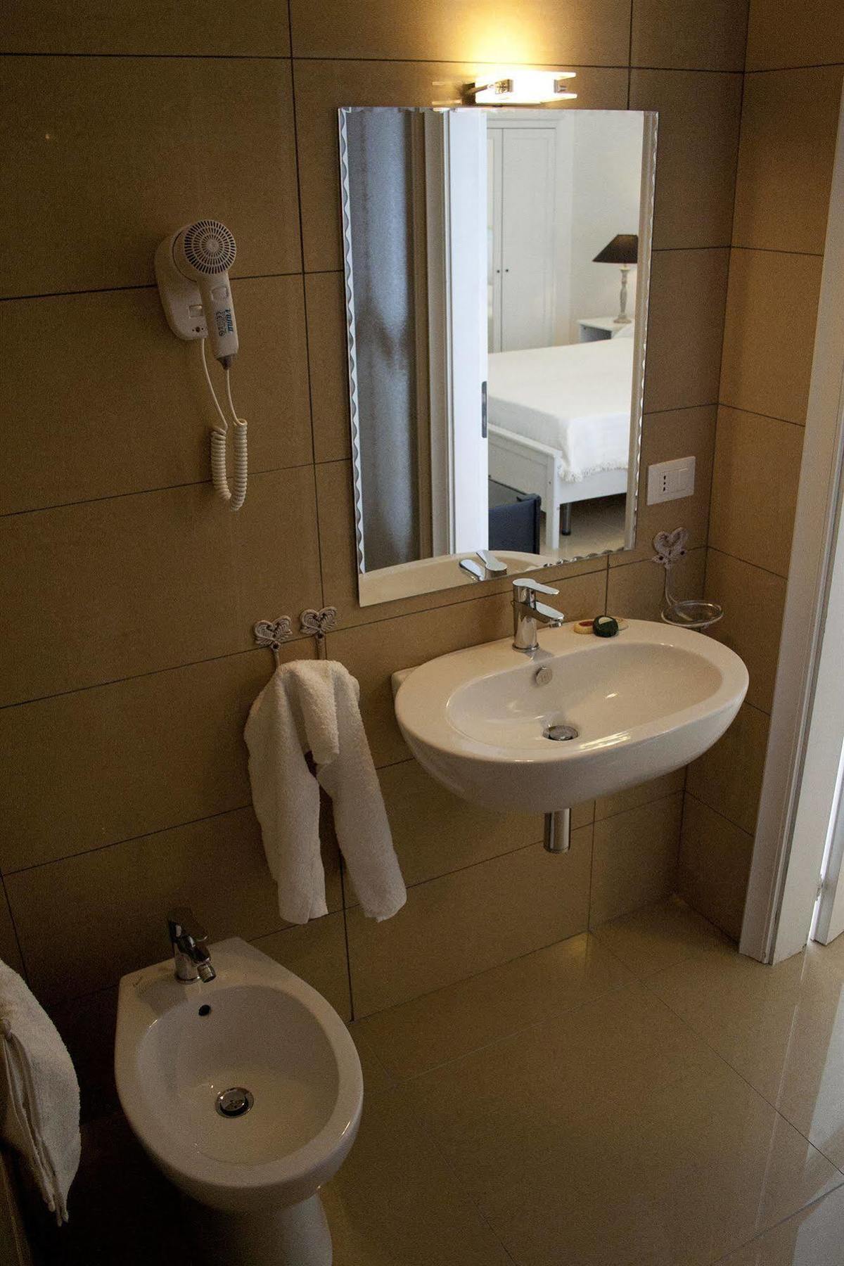 B&B Artemide Lecce Eksteriør billede